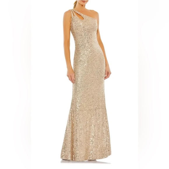 Mac Duggal Dresses & Skirts - Mac Duggal One Shoulder sequin champagne gala dress NWT size 8